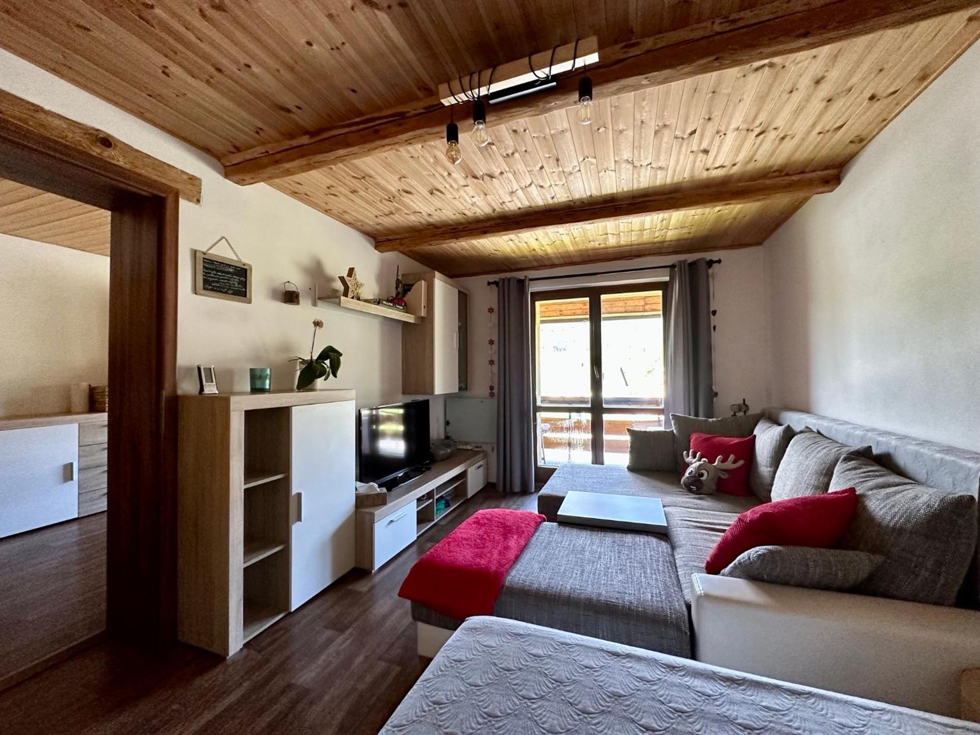Apartman S Vyhledem Na Jezerni Stenu Zelezna Ruda Exterior photo